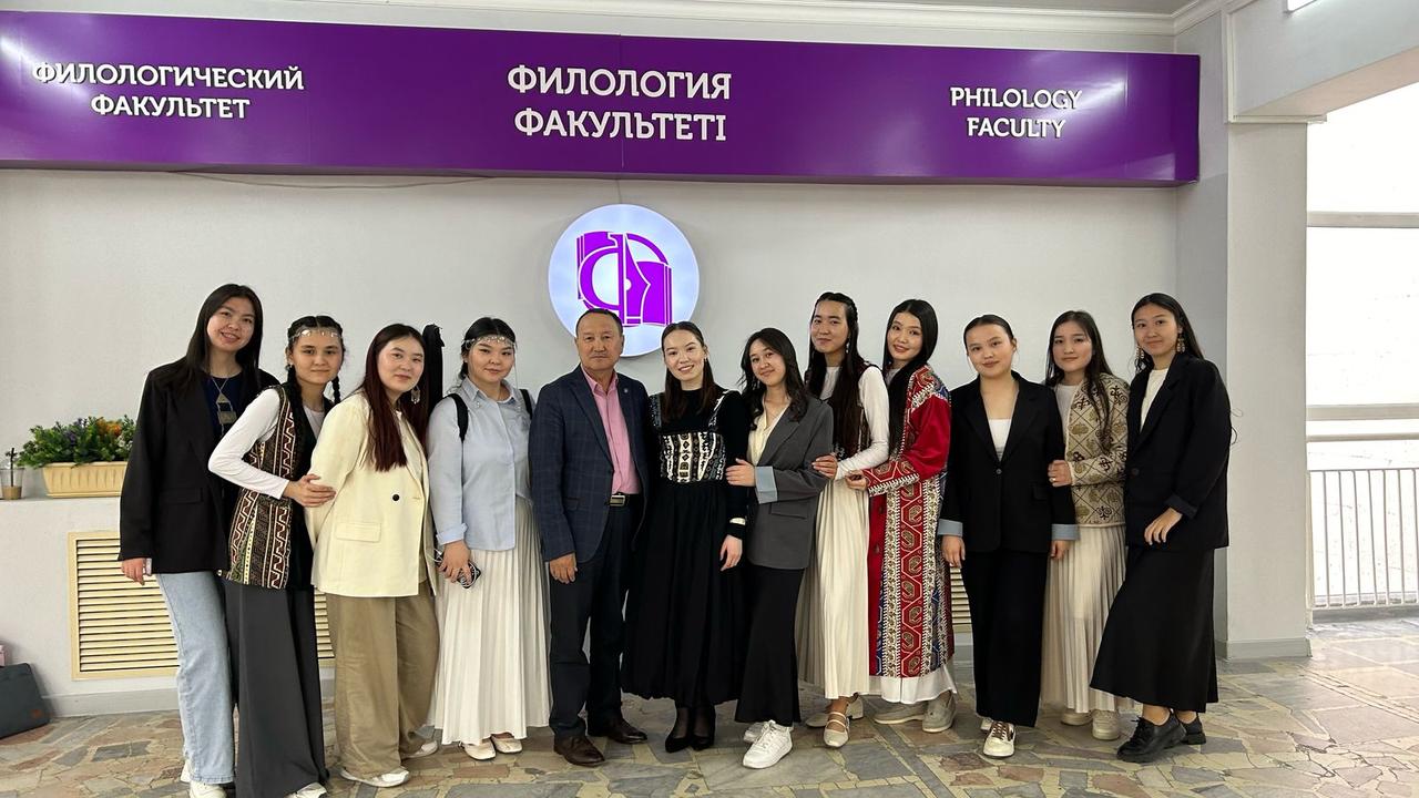 ТМД-4: «Қыз Жібек» жыры: мазмұны, зерттелуі, жариялануы» тақырыбында ашық дәріс және семинар сабағы өткізілді